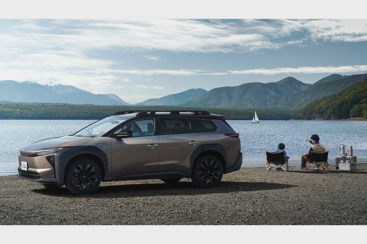 bz4xtouring_design_img02